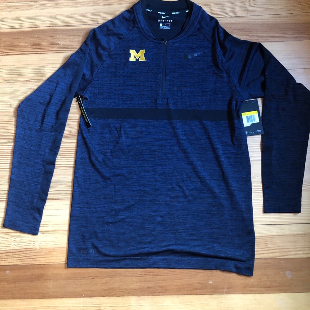 Men’s Nike golf pull over Michigan